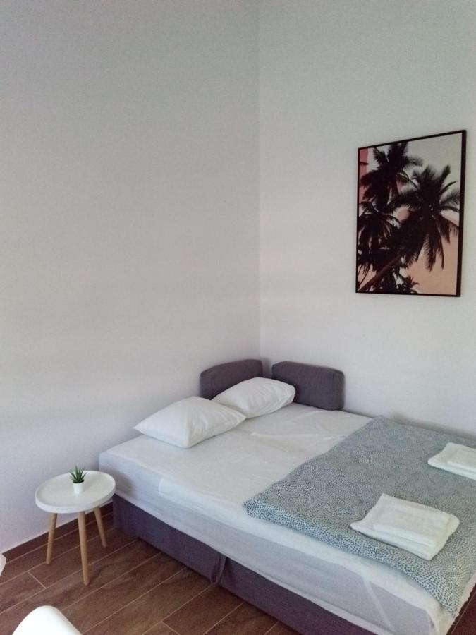 Apartmani Sol Vlasici Паг Екстер'єр фото